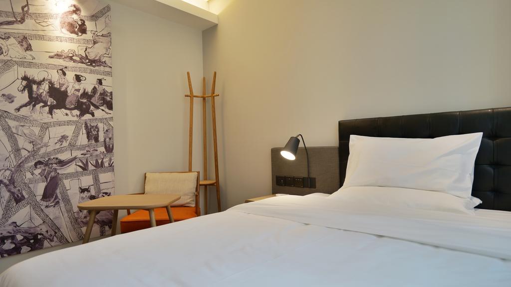 Hanting Premium Hotel Shanghai South Xizang Road Exterior foto